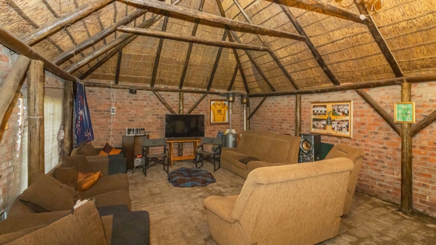 4 Bedroom Property for Sale in Suidrand Free State